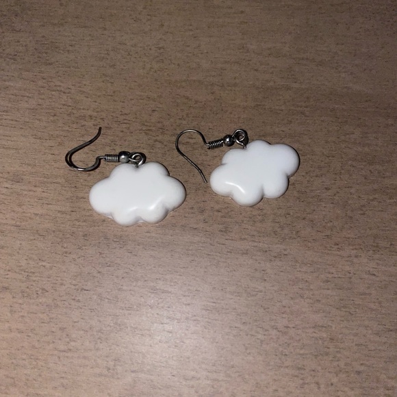 White surreal cloud earrings. - Picture 3 of 4